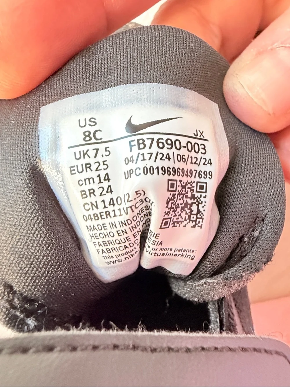 Nike Toddler Running Sneakers Black White Velcro Shoes Size 8C